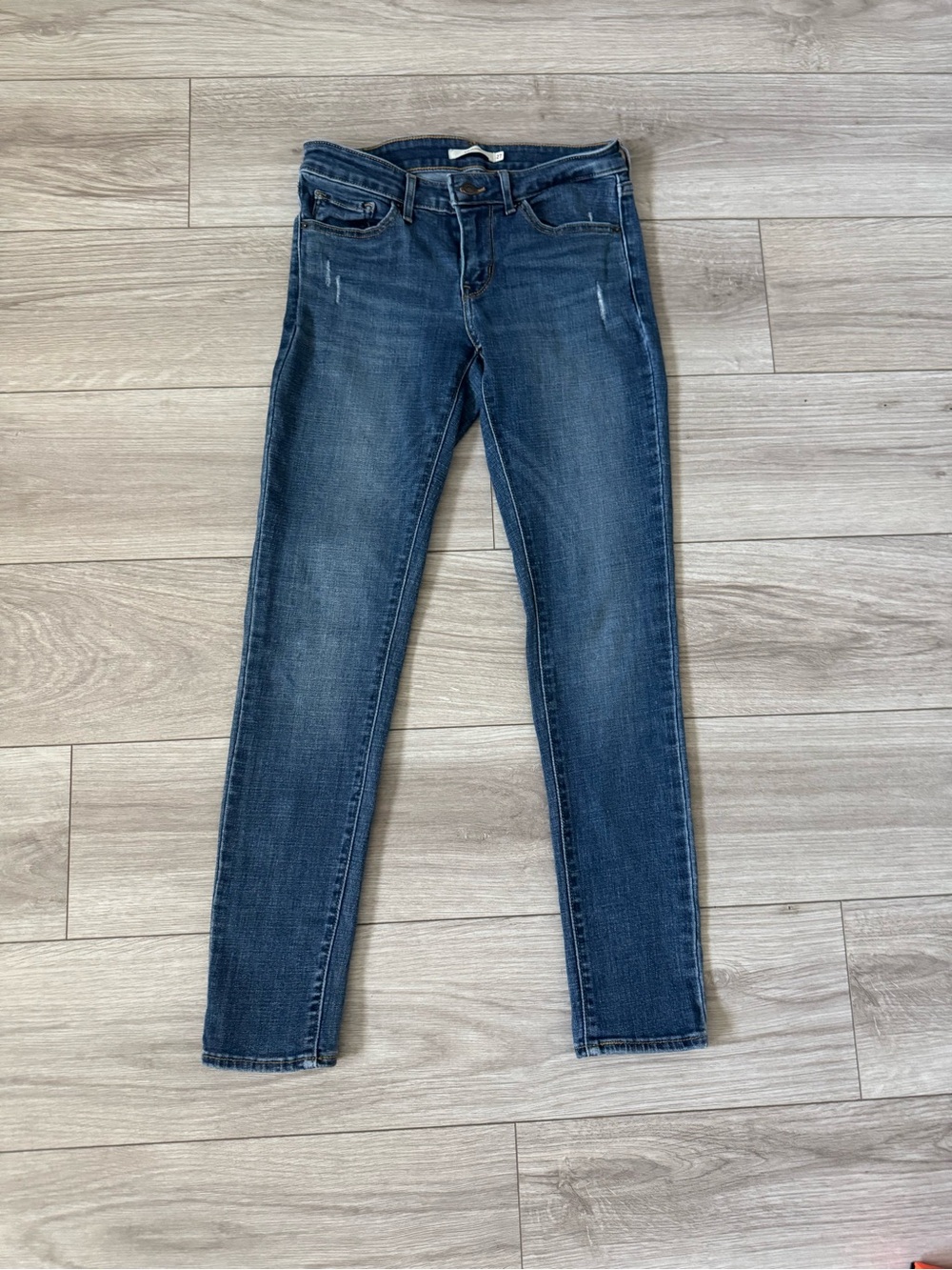Levi's Women's Dark Blue 711 Skinny Jeans